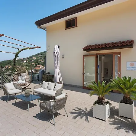 Sunshine Apartament *